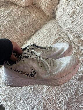 Nike Women's Cream/Leopard Accent Running Shoes